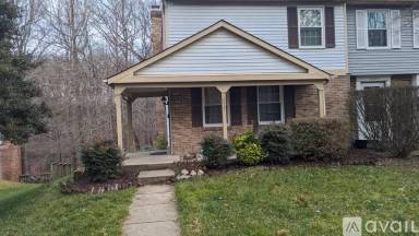 Main picture of 10921 Harpers Square Ct