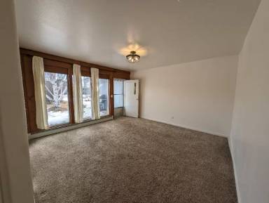 Main picture of 5855 Southview Rd
