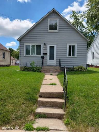 Main picture of 1001 9th Ave SW