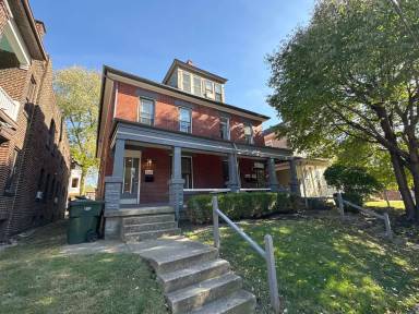 Main picture of 866 Dennison Ave