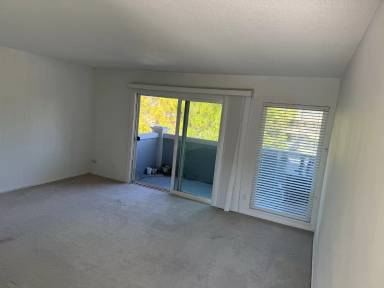 Main picture of 17 Circle Dr