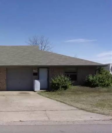 Main picture of 1214 N Purdue Ave
