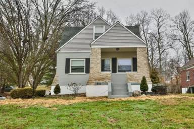 Main picture of 1156 Covedale Ave