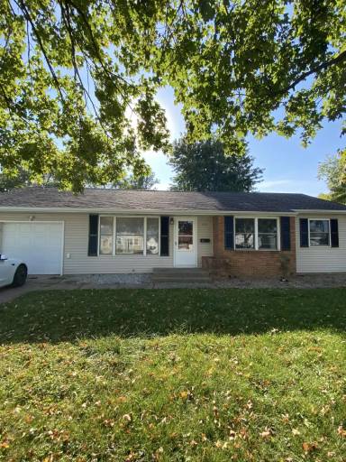 Main picture of 205 Briar Ln