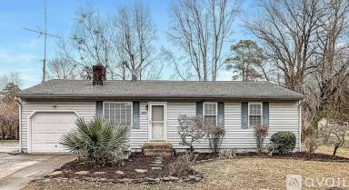 Main picture of 102 Mitchell Ct