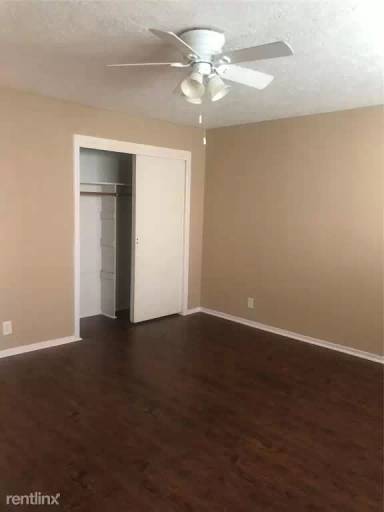 Main picture of 1204 Saint Joseph St