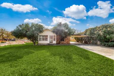 Main picture of 7291 Ash St