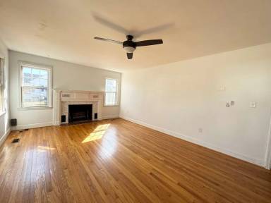 Main picture of 915 Jones Ave