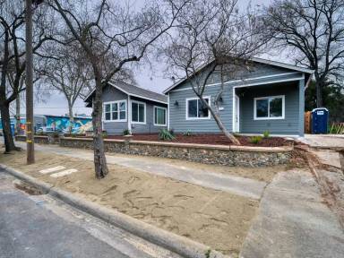 Main picture of 330 4th St