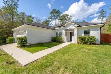 Main picture of 94 Sorrel St