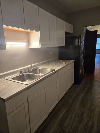 Main picture of 6801-11 S Clyde Ave & 2109-11 E 68th St Apartments
