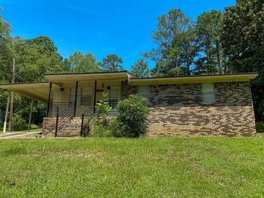 Main picture of 1551 Macedonia Rd