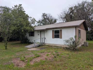 Main picture of 11851 Illinois St