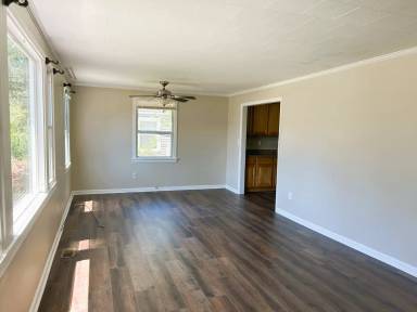Main picture of 133 Green Meadow Dr