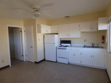 Main picture of 2500 N Swan - 10