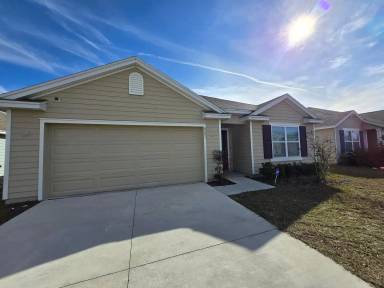 Main picture of 887 NW 250th Dr
