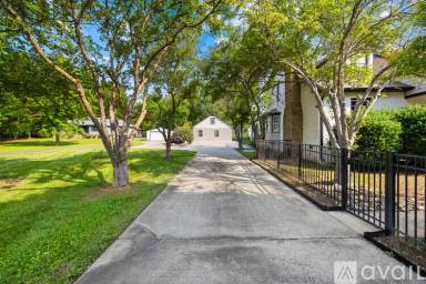 Main picture of 8478 Rocky River Rd
