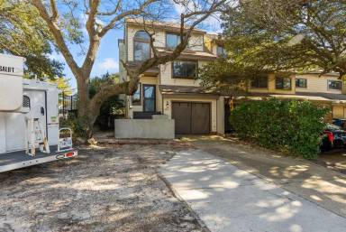 Main picture of 3912 Whooping Crane Cir