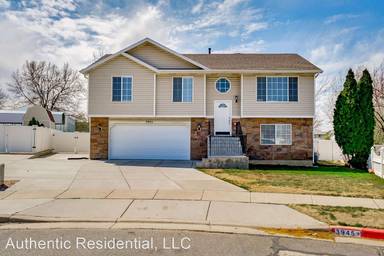 Main picture of 3945 S 2625 W