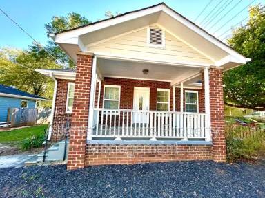Main picture of 1020 Hill St SE