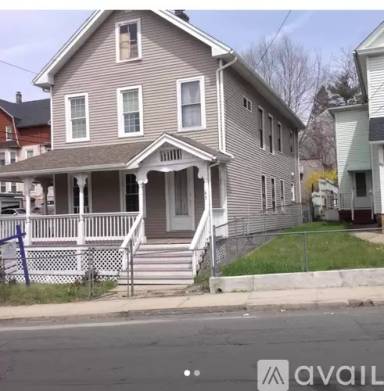 Main picture of 91 Wolcott St