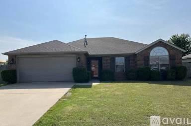 Main picture of 210 Willow Dr