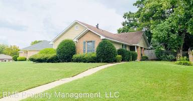 Main picture of 1807 Young Farm Rd