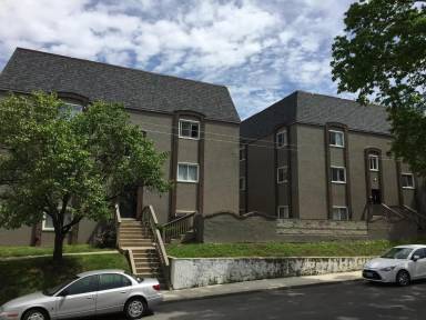 Main picture of 42 W Oakland Ave Apartments