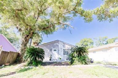 Main picture of 8114 N Edison Ave