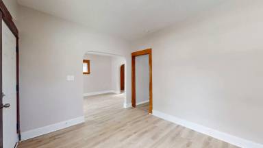 Main picture of 6825 Clement Ave
