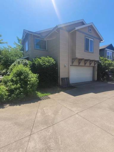 Main picture of 1604 Hamlet Ln