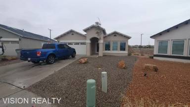 Main picture of 4944 Joe Castillo St