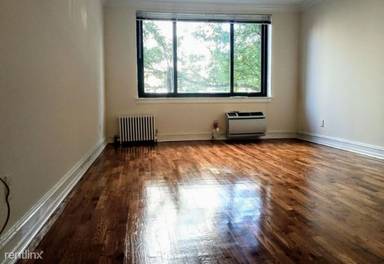 Main picture of 1644 York Ave