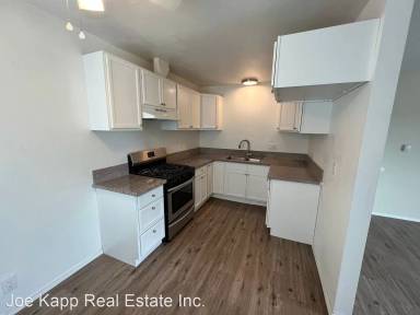 Main picture of 2403 Peacock Ave