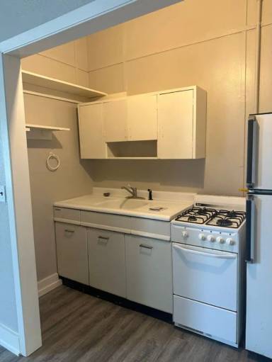 Main picture of 138 N Main St