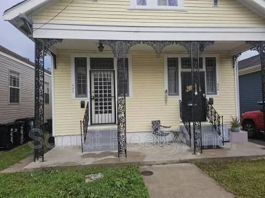 Main picture of 424 S Olympia St