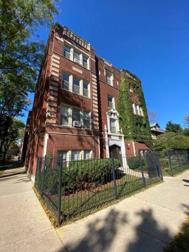 Main picture of 6600 N Bosworth Ave