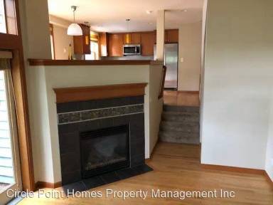 Main picture of 5008 11th Ave NE