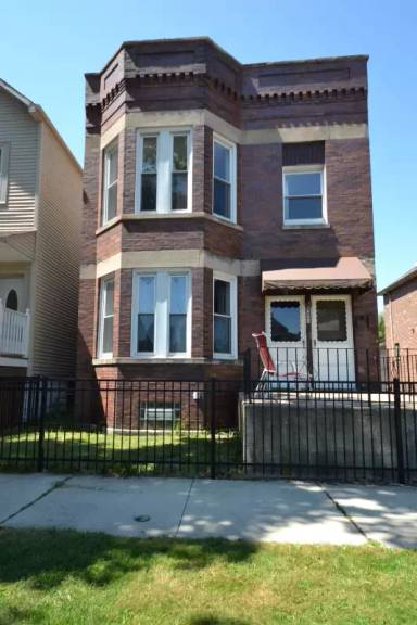 Main picture of 4540 S Lowe Ave