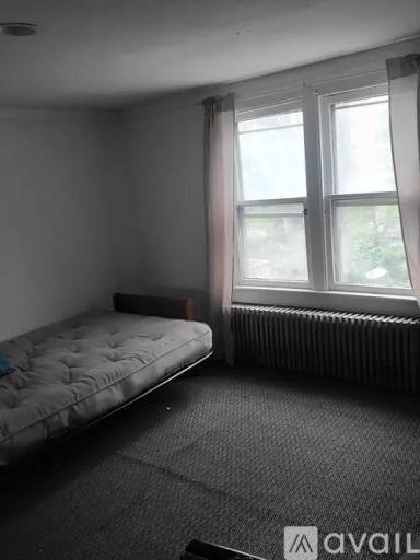 Main picture of 25 E South St