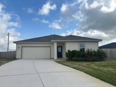 Main picture of 105 Troubadour Ln