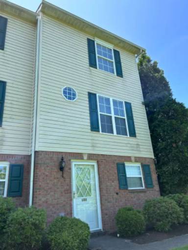 Main picture of 608 Topper Way