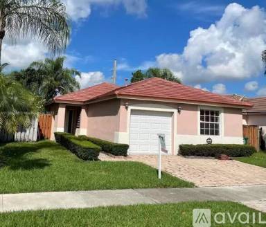 Main picture of 14510 SW 156th Ave