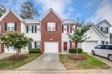 Main picture of 6517 Rossford Ln