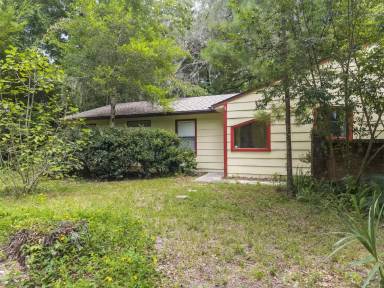 Main picture of 4221 NW 19th St