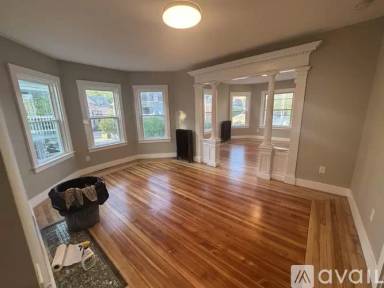 Main picture of 147 Messer St
