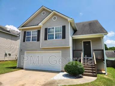 Main picture of 485 Victoria Blvd