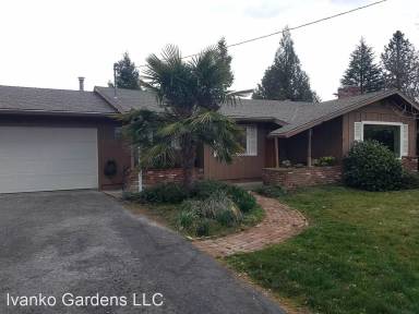 Main picture of 615 Beverly Way