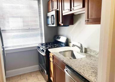Main picture of 3654 Middleton Ave