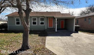 Main picture of 714 Cravens Ave